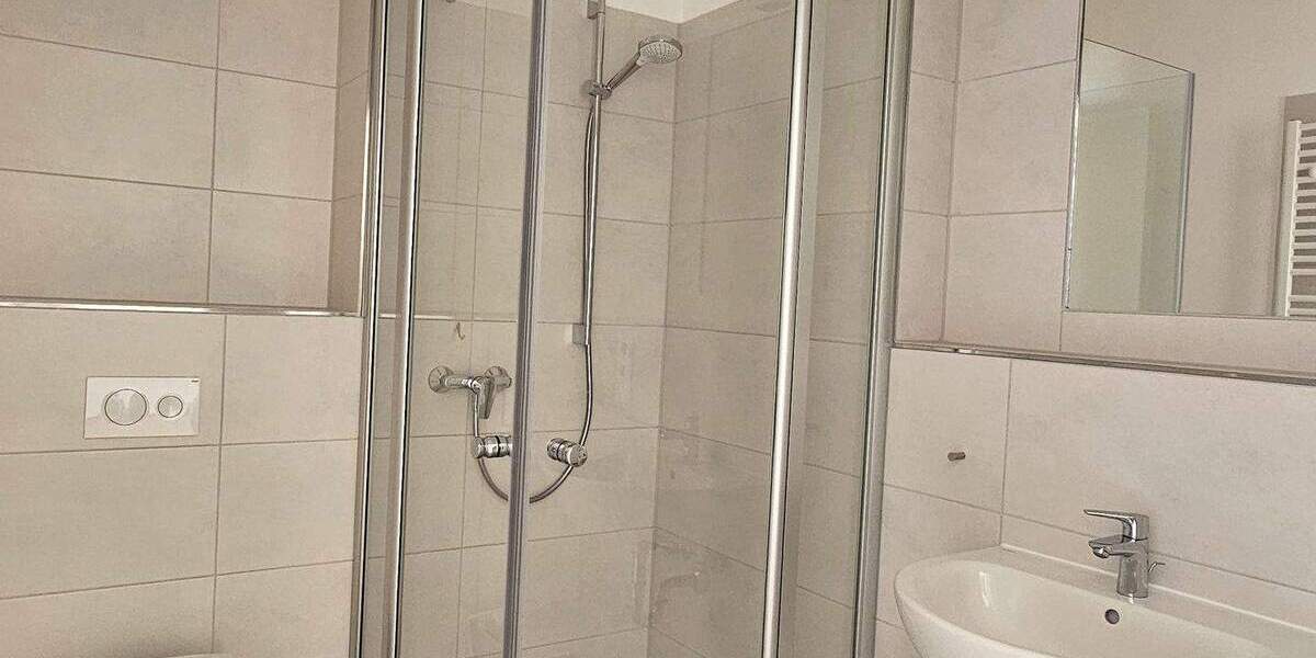 Mehrfamilienhaus, Wohnhaus Hannover Bemerode - 5 Zimmer, 181 m&sup2;, 2.250&euro; | Angebot:25731242