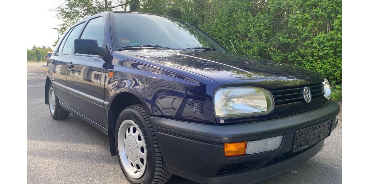 VW Golf 89.000 km 3.400 &euro; Wedemarl 30900