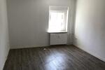 Moderne Wohnung mit Balkon in angenehm ruhiger Lage