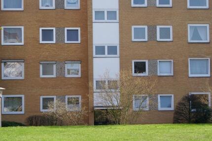 sanierte 3-Zimmer-Erdgeschosswohnung mit Balkon in Altwarmbüchen 3 zimmer
