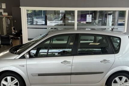 Renault Scenic 244.731 km 1.490 € Hannover 30419