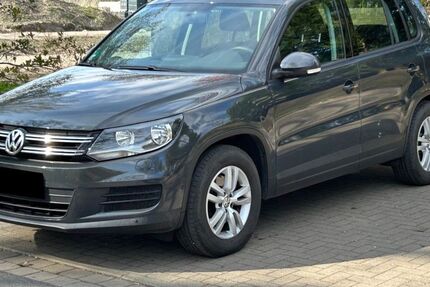 VW Tiguan 137.000 km 9.390 € Burgdorf (bei Hannover) 31303