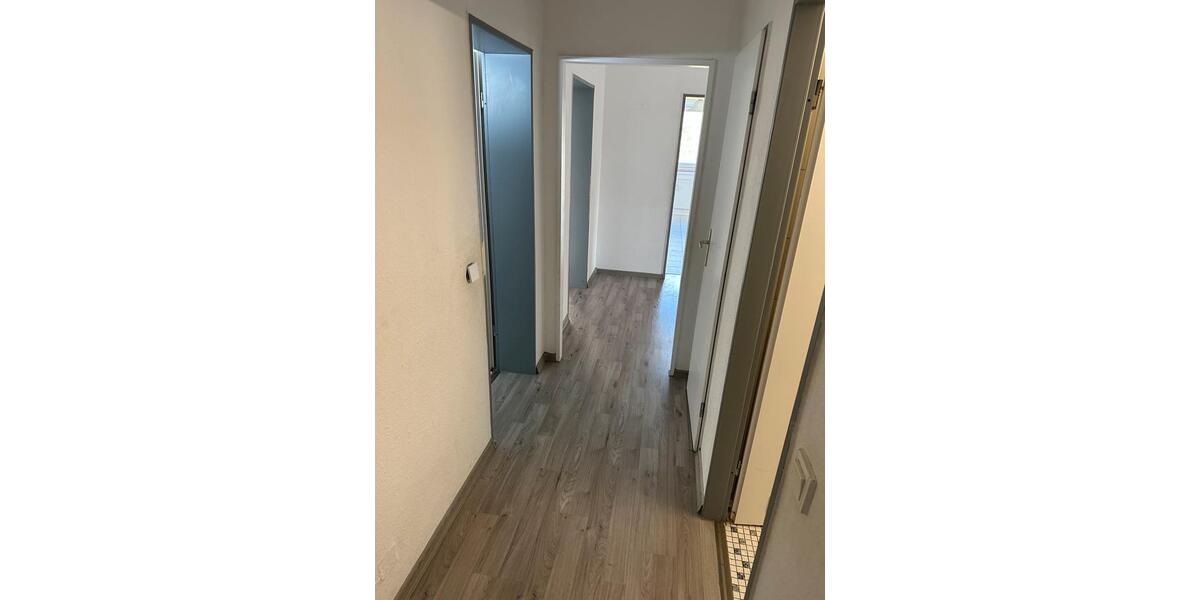 Etagenwohnung Laatzen - 4 Zimmer, 124 m&sup2;, 295.000&euro; | Angebot:26338514