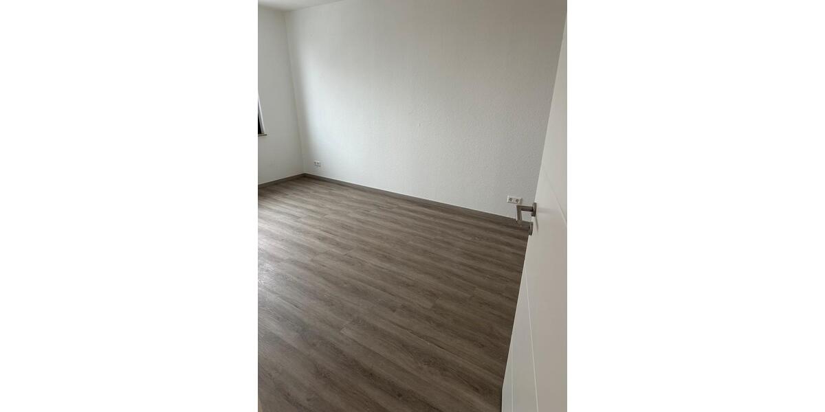 Etagenwohnung Hannover Vahrenwald-List - 3 Zimmer, 71 m&sup2;, 1.230&euro; | Angebot:27596534