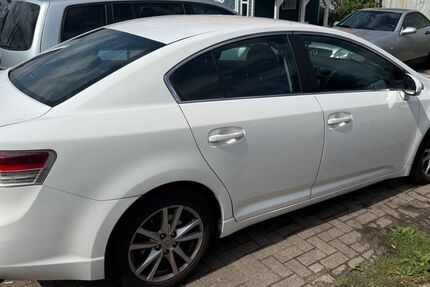 Toyota Avensis 180.662 km 3.000 &euro; Hannover 30165