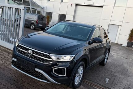 VW T-Roc 15.757 km 25.980 &euro; Garbsen 30827
