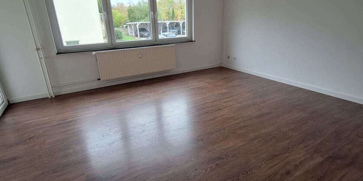 Etagenwohnung Hannover Stöcken - 2 Zimmer, 60 m&sup2;, 530&euro; | Angebot:26118699