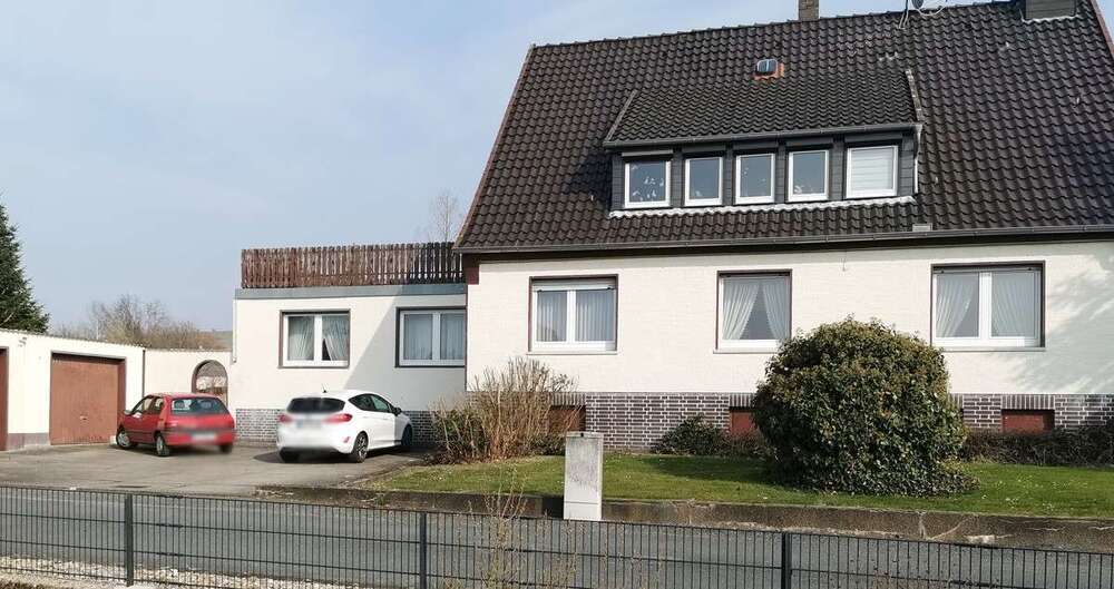 Haus zum Kaufen in Gronau (Leine) 197.000 € 190 m²