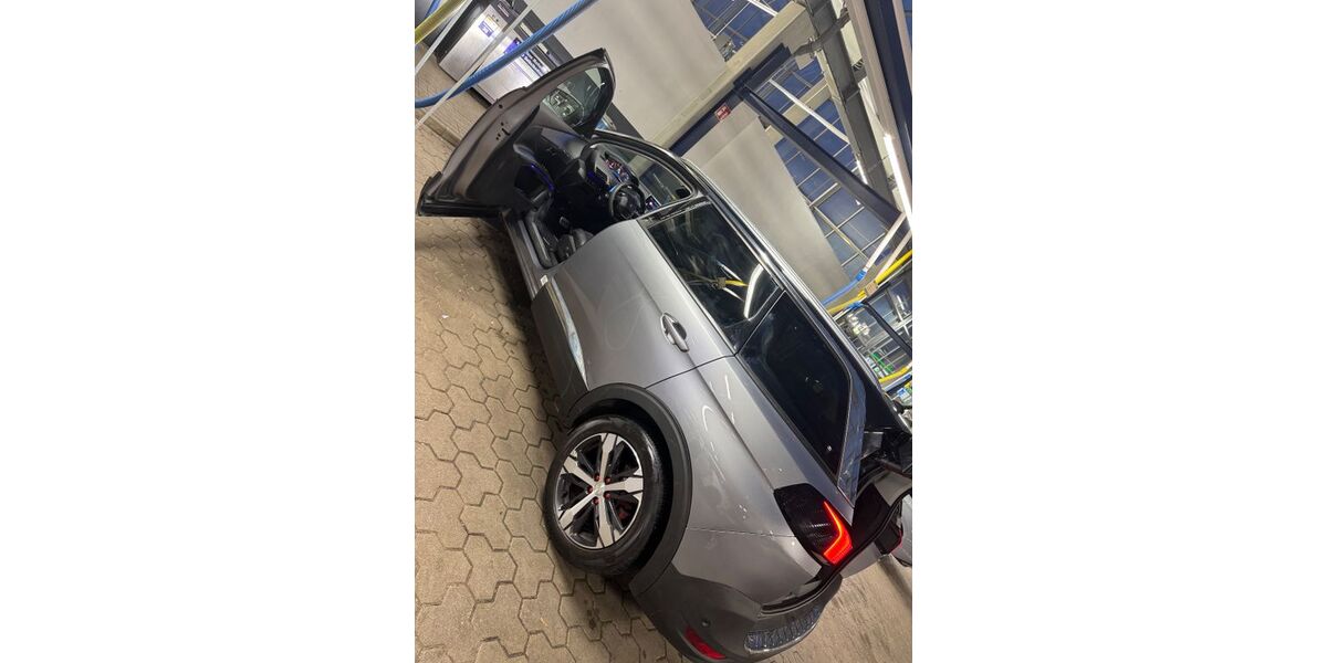Peugeot 5008 131.000 km 15.300 &euro; Hannover 30453