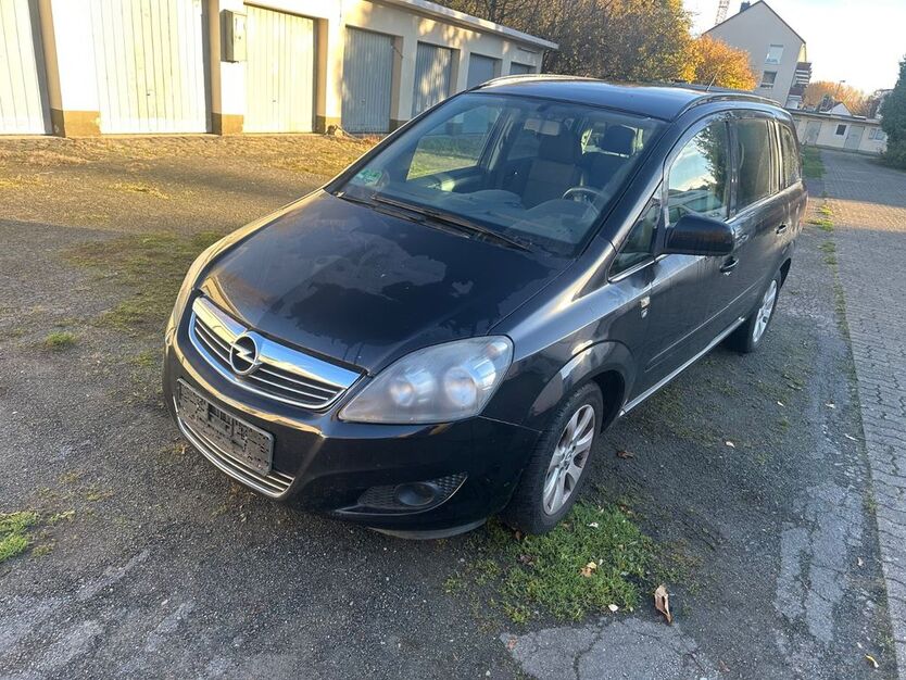 Opel Zafira 185.000 km 2.200 € Hannover OT Ricklingen 30459