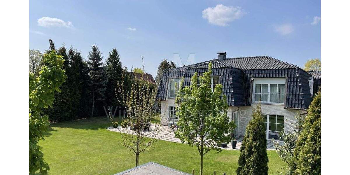 Einfamilienhaus Isernhagen / Altwarmbüchen Altwarmbüchen - 7 Zimmer, 319 m&sup2;, 1.245.000&euro; | Angebot:25745085