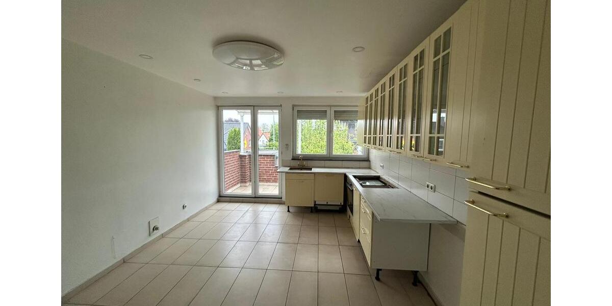 Etagenwohnung Laatzen - 5 Zimmer, 130 m&sup2;, 1.400&euro; | Angebot:26485132