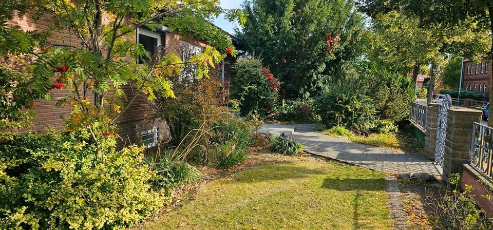 Bungalow Sehnde - 4 Zimmer, 200 m&sup2;, 1.400&euro; | Angebot:27610630