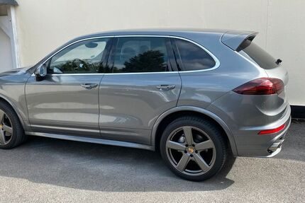Porsche Cayenne 61.400 km 49.000 € Langenhagen 30851