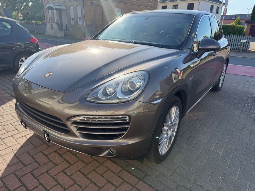 Porsche Cayenne 207.184 km 17.500 € Pattensen 30982