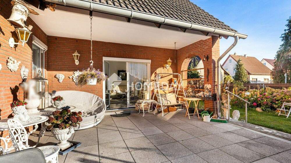 Bothfeld: Topgepflegtes EFH mit Vollkeller, Kamin, Sauna, Terrasse & Garage: Ihr neues Familienglück 7 zimmer