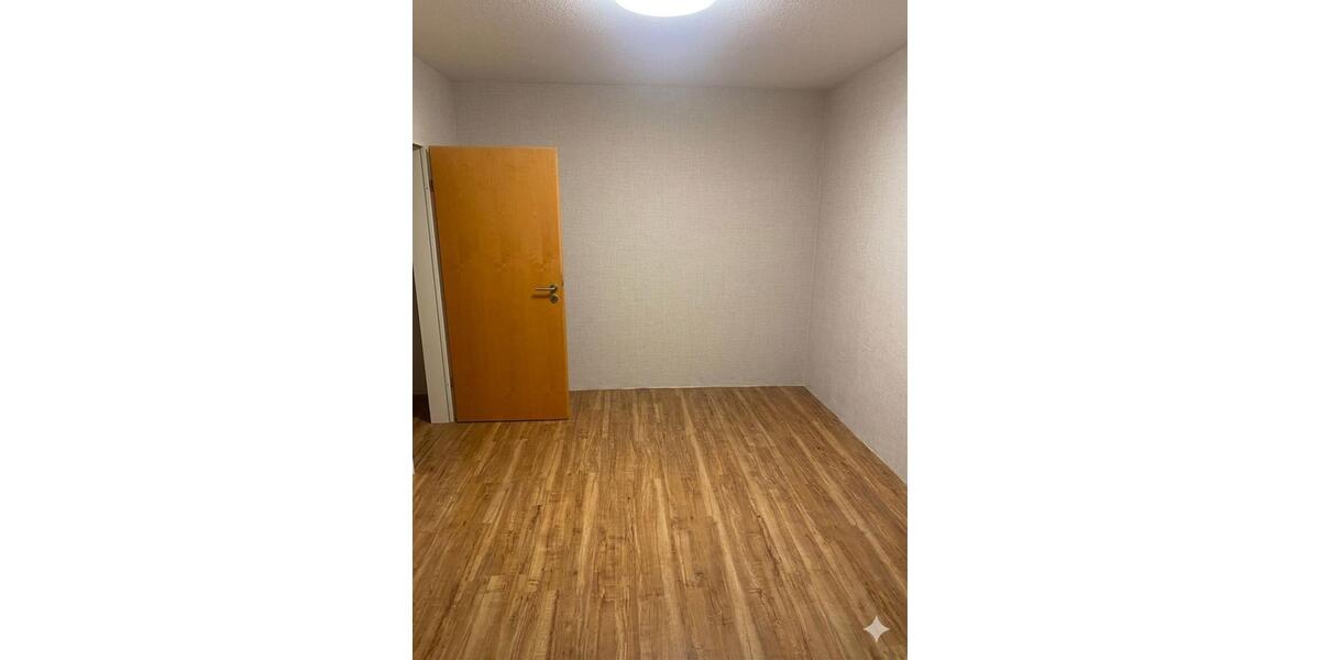 Dachgeschoßwohnung Hildesheim Bockfeld - 2 Zimmer, 58 m&sup2;, 311&euro; | Angebot:26395916