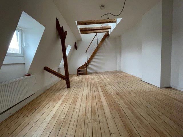 Maisonettenwohnung Hannover Buchholz-Kleefeld - 4 Zimmer, 127 m&sup2;, 1.587&euro; | Angebot:26423543