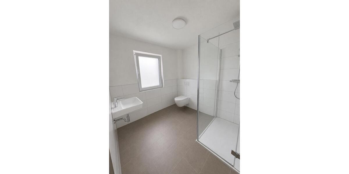 Reihenhaus Lehrte - 5 Zimmer, 145 m&sup2;, 1.800&euro; | Angebot:27607067