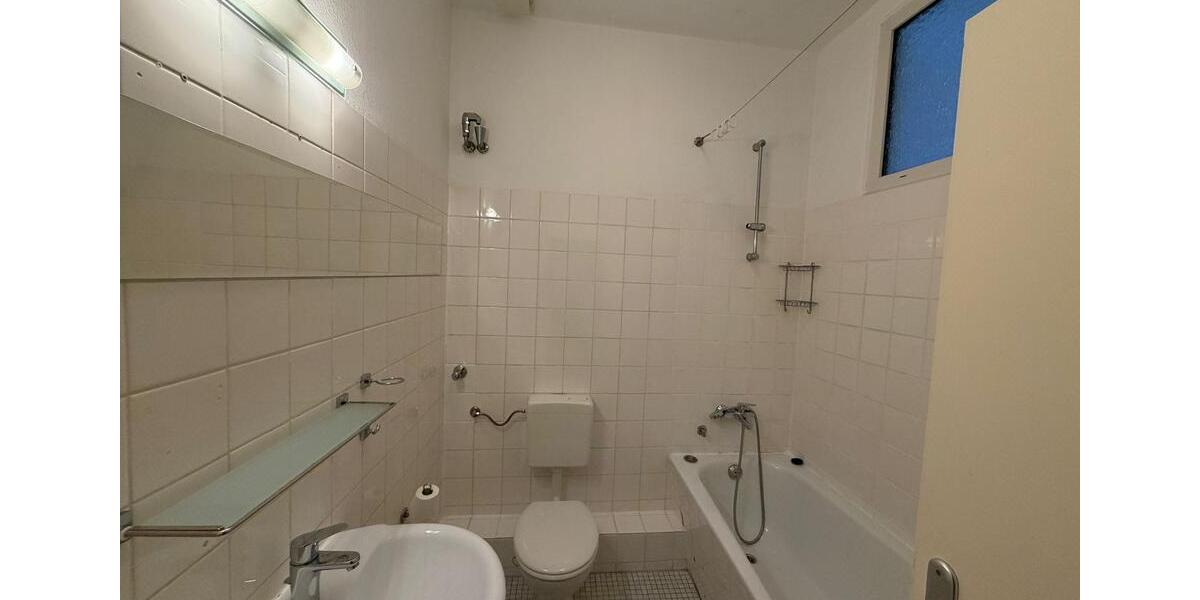 Dachgeschoßwohnung Hannover Vahrenwald-List - 3 Zimmer, 68 m&sup2;, 945&euro; | Angebot:24794891