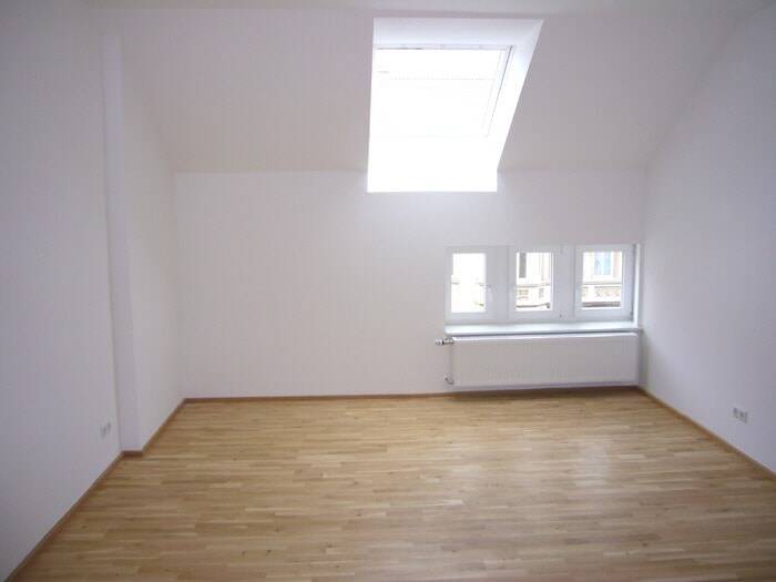 Etagenwohnung Hannover Nordstadt - 4 Zimmer, 93 m&sup2;, 299.000&euro; | Angebot:26450642