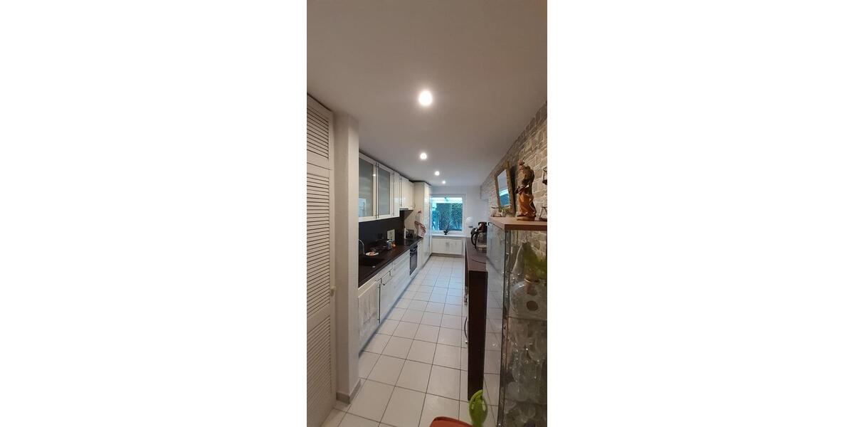 Modernisierter Atrium-Bungalow m. Kamin u. Keller in 30419 Hannov 5 zimmer