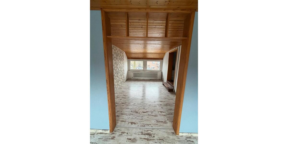 Dachgeschoßwohnung Neustadt am Rübenberge - 3 Zimmer, 96 m&sup2;, 960&euro; | Angebot:26041141