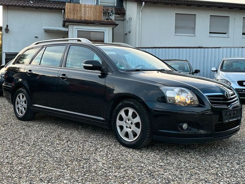 Toyota Avensis 116.000 km 6.890 € Hannover, Wettbergen 30457