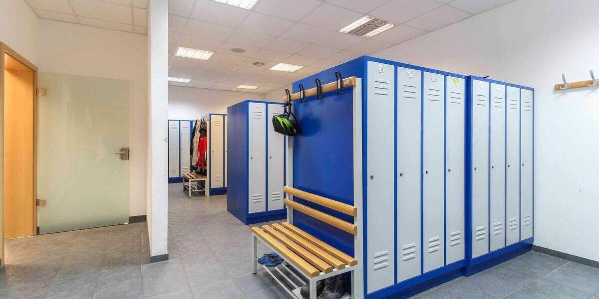 Moderne und sehr gepflegte Büro- und Produktionsimmobilie in beliebter Gewerbelage von Hildesheim zimmer