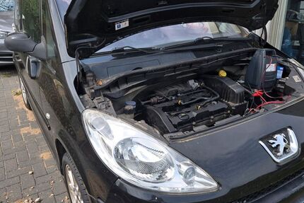 Peugeot 1007 256.000 km 999 &euro; Springe 31832