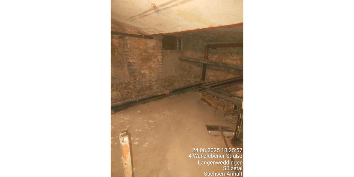 Reihenhaus Garbsen - 6 Zimmer, 170 m&sup2;, 130.000&euro; | Angebot:25268510