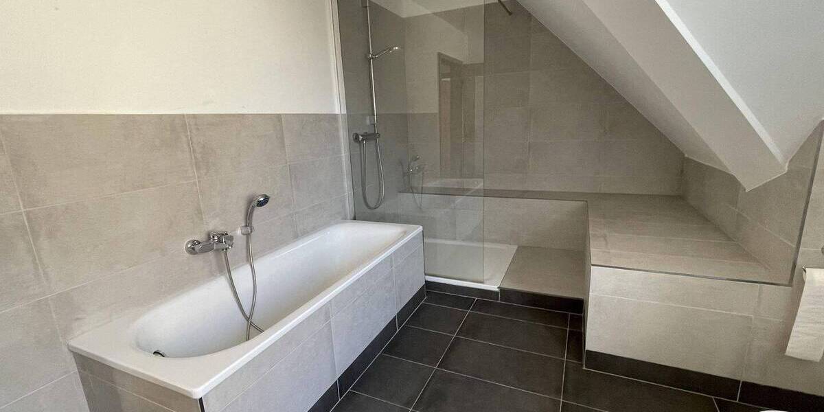 Doppelhaushälfte Lehrte Steinwedel - 6 Zimmer, 214 m&sup2;, 498.000&euro; | Angebot:26450954