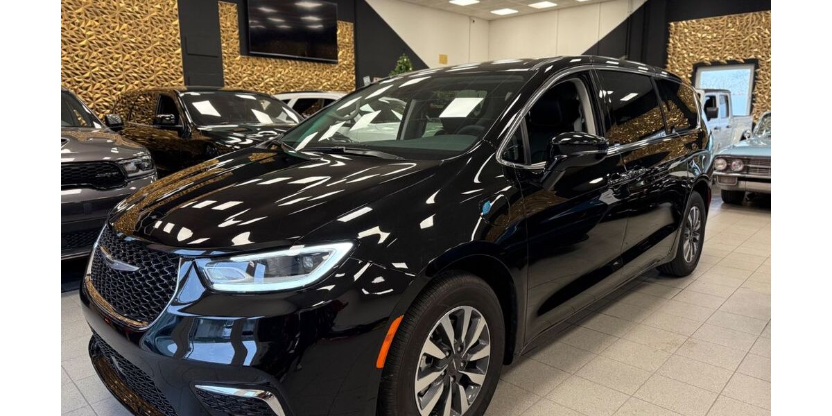 Chrysler Pacifica 10.000 km 47.900 &euro; Wedemark OT Bissendorf 30900