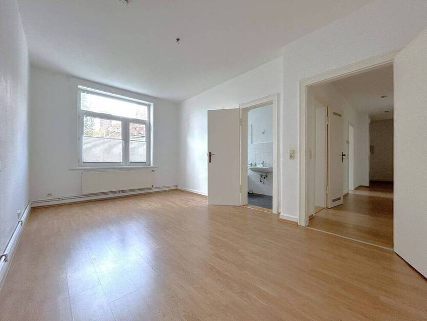 Wunderschöne 4 Zimmerwohnung mit Balkon in der beliebten Südstadt