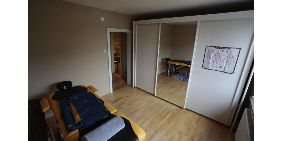 Etagenwohnung Hildesheim Himmelsthür - 4 Zimmer, 100 m&sup2;, 1.200&euro; | Angebot:25085218