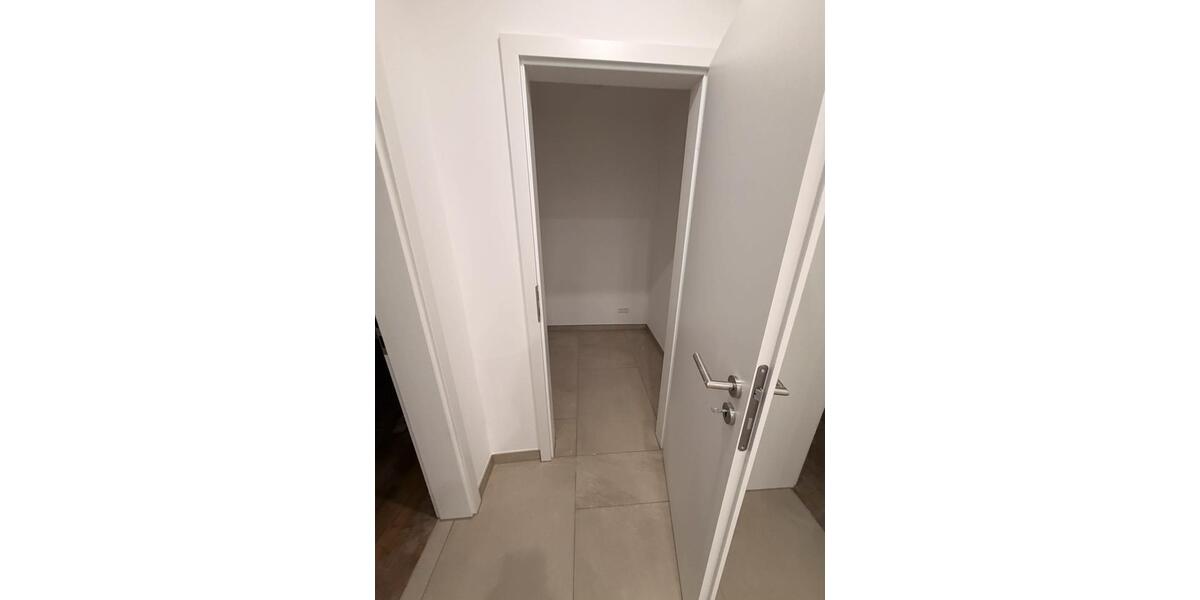 Dachgeschoßwohnung Hannover Nord - 3 Zimmer, 78 m&sup2;, 1.350&euro; | Angebot:27604087