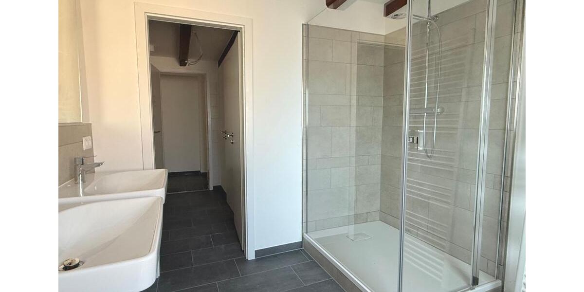 Dachgeschoßwohnung Hannover Vahrenwald-List - 3 Zimmer, 99 m&sup2;, 1.080&euro; | Angebot:26364151