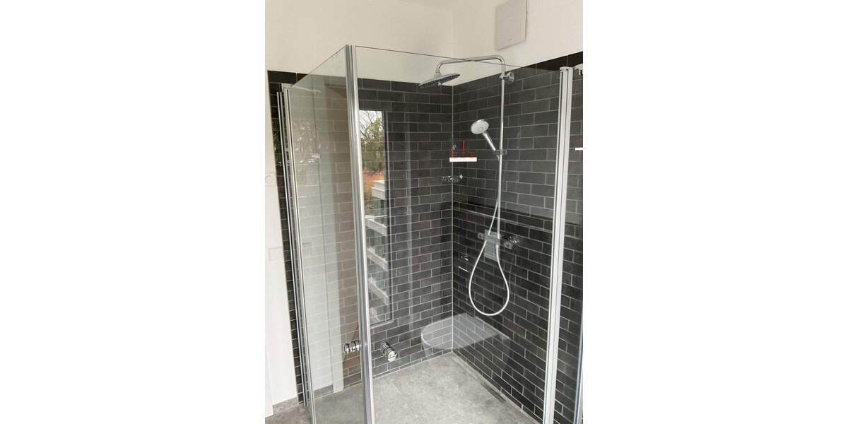 Etagenwohnung Hannover Döhren - 3 Zimmer, 124 m&sup2;, 1.800&euro; | Angebot:23191529