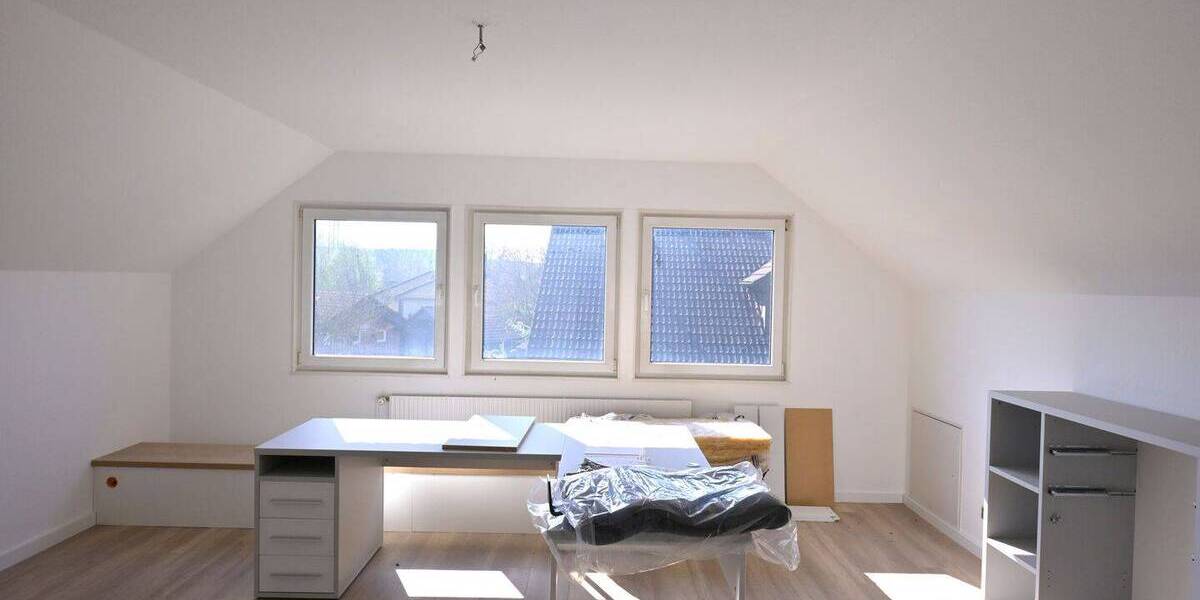 Gewerbeobjekt Burgwedel Großburgwedel - 4 Zimmer, 135 m&sup2;, 200.000&euro; | Angebot:26815836