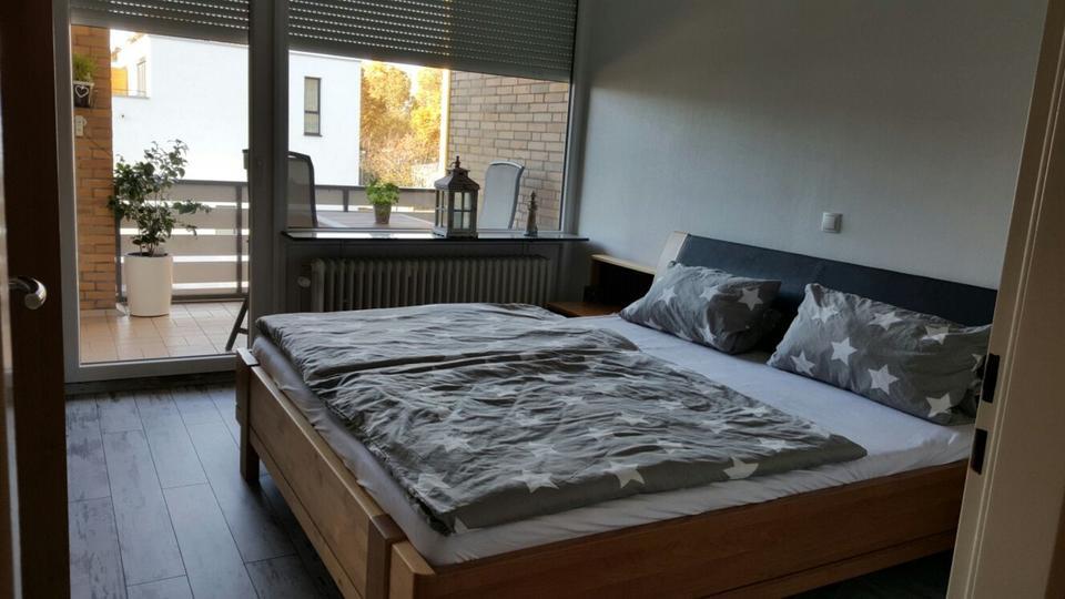 Helle 3-Zimmer-Wohnung mit Loggia und EBK in Kirchrode