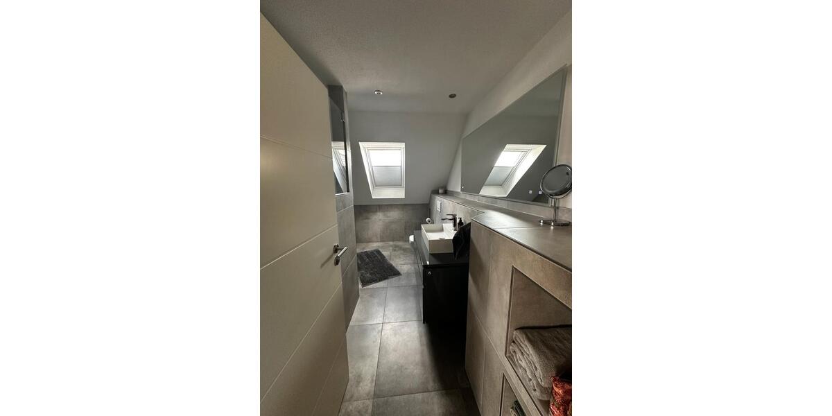 Etagenwohnung Neustadt am Rübenberge - 4 Zimmer, 141 m&sup2;, 1.550&euro; | Angebot:26395967