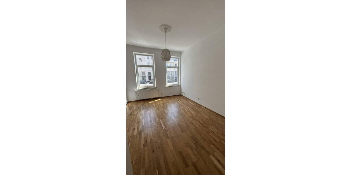 Etagenwohnung Hannover List - 6 Zimmer, 160 m&sup2;, 1.750&euro; | Angebot:26402150