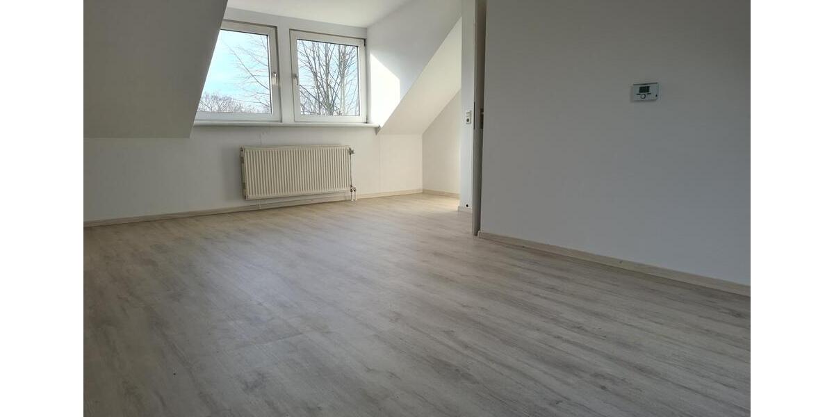 Dachgeschoßwohnung Hannover Ricklingen - 3 Zimmer, 70 m&sup2;, 219.000&euro; | Angebot:25641394