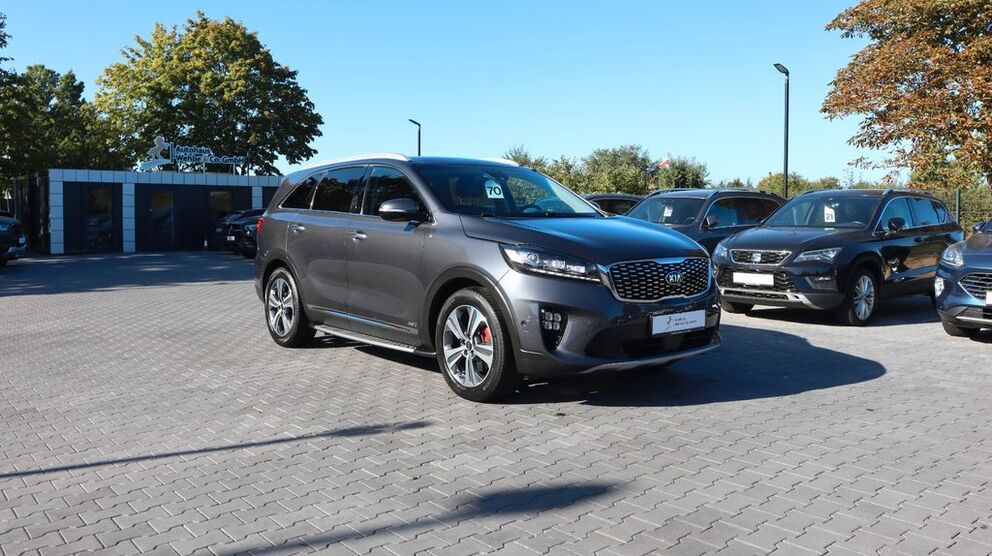 Kia Sorento 107.400 km 23.900 € Hannover 30457