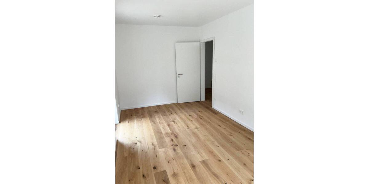 Etagenwohnung Hannover Döhren - 3 Zimmer, 92 m&sup2;, 1.340&euro; | Angebot:26154794