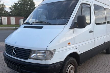 Mercedes-Benz Sprinter 140.000 km 6.990 &euro; Hannover 30179