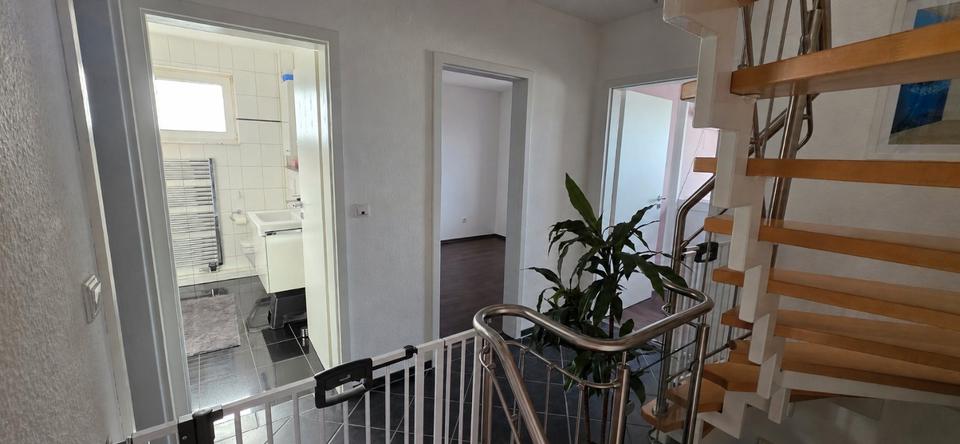 Reihenhaus Isernhagen - 5 Zimmer, 118 m&sup2;, 530.000&euro; | Angebot:27023986