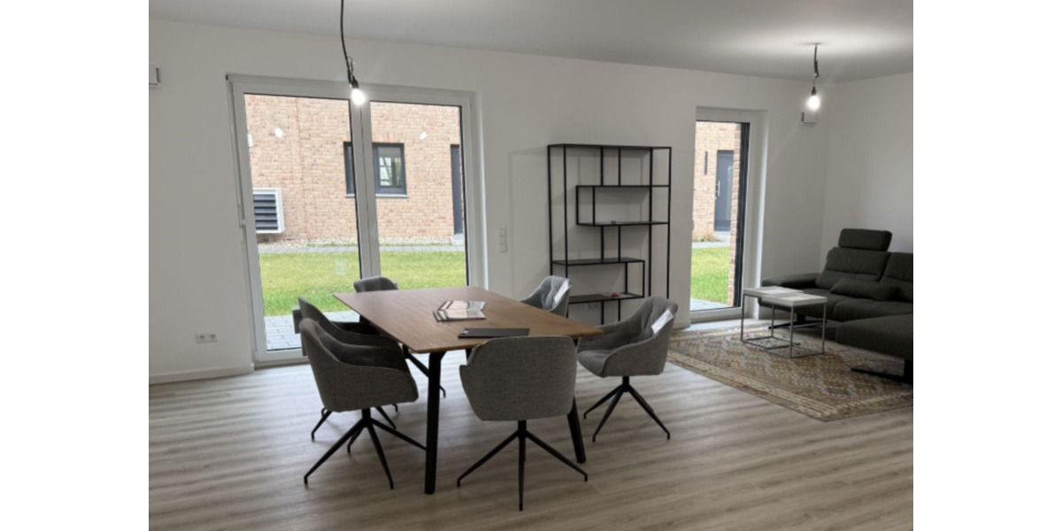 Reihenhaus Burgwedel - 5 Zimmer, 152 m&sup2;, 1.950&euro; | Angebot:24553998
