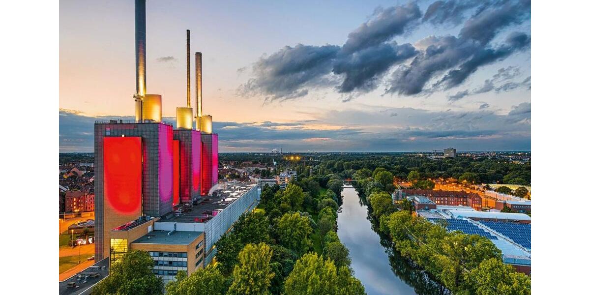 Wohn- und Geschäftshaus mit Baugrundstück in Linden-Nord 24 zimmer