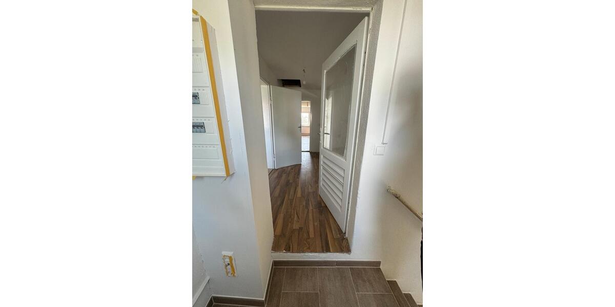 Erdgeschoßwohnung Garbsen Berenbostel - 3 Zimmer, 80 m&sup2;, 1.000&euro; | Angebot:26474573